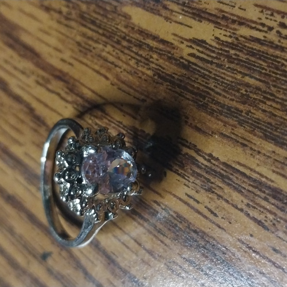 Fashion ring